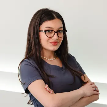 Д-р Карина Радова